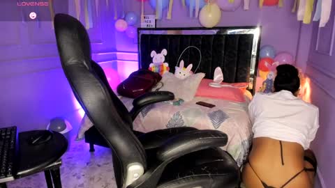 catalleya_f online show from April 4, 8:17 pm