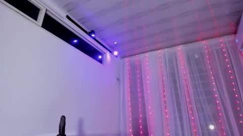 Call me Cata  online show from November 25, 3:28 am