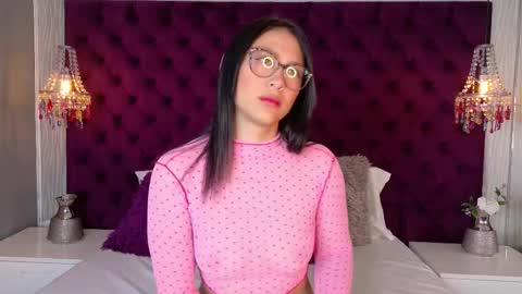 Snapshot of catascott_ chatting on November 3, 3:13 pm Cata online show from November 3, 3:13 pm