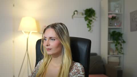 catecrago  online show from September 15, 1:11 pm