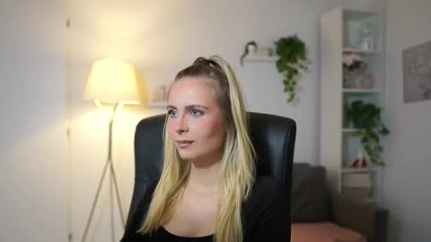 catecrago  online show from September 25, 8:40 am