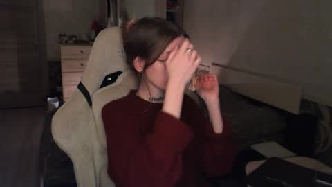Snapshot of cath_dysphoria_ chatting on April 9, 7:52 pm CATH online show from April 9, 7:52 pm