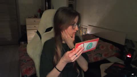 Snapshot of cath_dysphoria_ chatting on April 18, 8:31 pm CATH online show from April 18, 8:31 pm