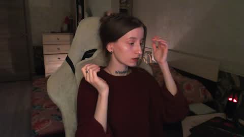 Snapshot of cath_dysphoria_ chatting on April 21, 6:44 pm CATH online show from April 21, 6:44 pm