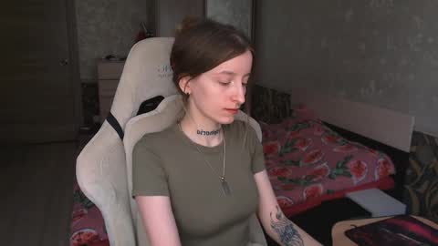 Snapshot of cath_dysphoria_ chatting on April 29, 8:29 am CATH online show from April 29, 8:29 am