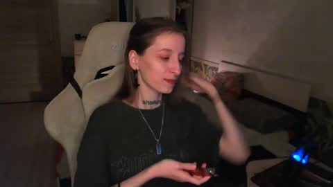 Snapshot of cath_dysphoria_ chatting on May 1, 11:09 pm CATH online show from May 1, 11:09 pm