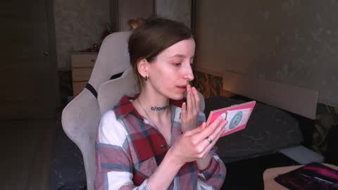 Snapshot of cath_dysphoria_ chatting on May 12, 8:44 am CATH online show from May 12, 8:44 am