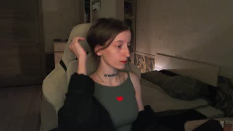 Snapshot of cath_dysphoria_ chatting on May 20, 8:26 pm CATH online show from May 20, 8:26 pm