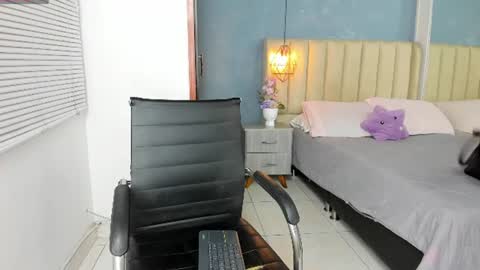 cathaleya_17 online show from June 30, 3:40 am