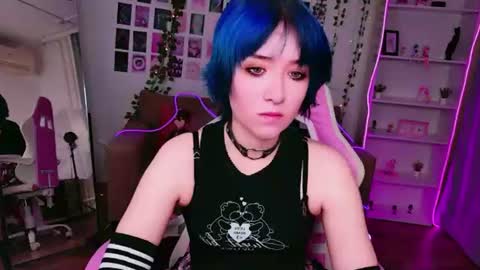 Snapshot of catharinejones chatting on August 3, 5:06 am KettieHi My name is Katie I love drawing and I can play the guitar. And love dancing online show from August 3, 5:06 am