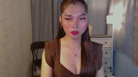 catherine_365 online show from December 5, 7:21 pm