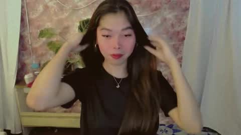 catherine_365 online show from May 9, 6:13 pm