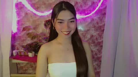 catherine_365 online show from May 12, 6:27 pm