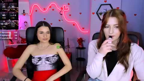Snapshot of catherine_kitty chatting on April 17, 7:17 pm Catherine online show from April 17, 7:17 pm