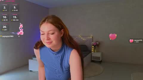 Snapshot of catherine_river chatting on June 15, 10:06 am Catherine online show from June 15, 10:06 am