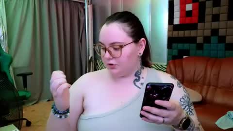 Snapshot of catherineclaire chatting on July 24, 4:16 pm catherineclaire online show from July 24, 4:16 pm