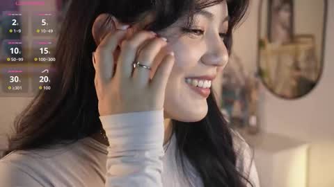 Lee online show from September 17, 4:08 pm