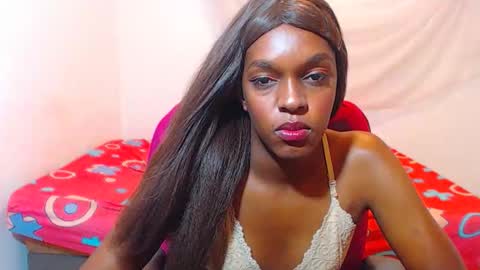 Snapshot of cathi_nahomi chatting on November 11, 6:41 pm cathi_nahomi online show from November 11, 6:41 pm