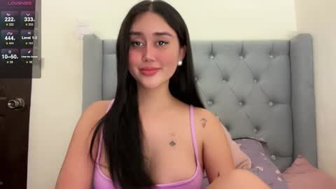 Snapshot of cathleya_ chatting on October 18, 4:04 am Cathy online show from October 18, 4:04 am