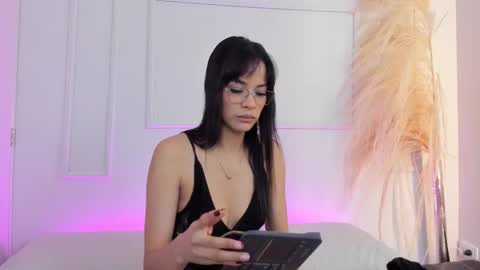 Snapshot of cathmellow_ chatting on September 11, 11:32 am CATH online show from September 11, 11:32 am