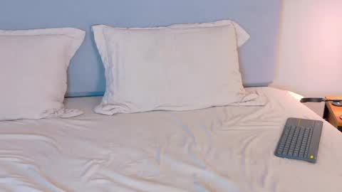 CATH  online show from November 9, 7:39 am