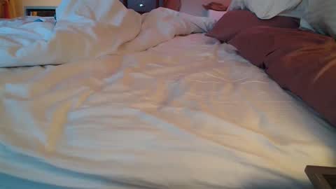 some call me djcatnips some call me CC but i love it when you call me miss catnips  online show from November 12, 3:34 pm