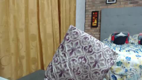 Snapshot of catsexirine chatting on January 11, 3:23 am katherine online show from January 11, 3:23 am