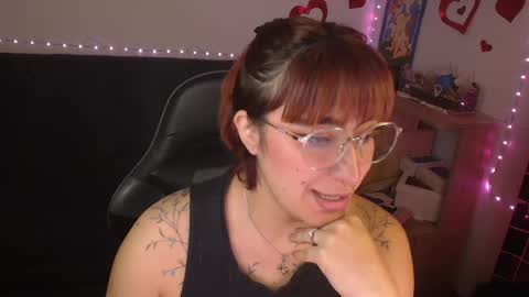 Snapshot of catsito chatting on May 26, 4:08 am im MIA -Independent Model MY OF is catsito3 online show from May 26, 4:08 am