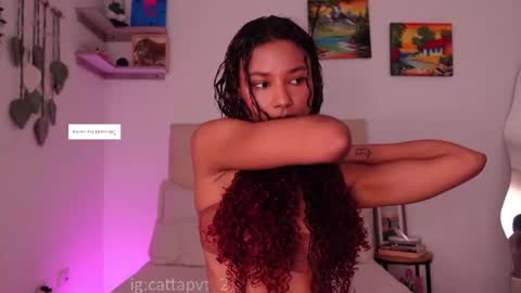 Snapshot of cattaleya_russ chatting on July 18, 6:34 pm catta 3 online show from July 18, 6:34 pm