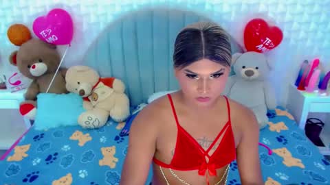 Snapshot of cattaleya_skinny chatting on February 15, 12:26 am cattaleya skinny online show from February 15, 12:26 am