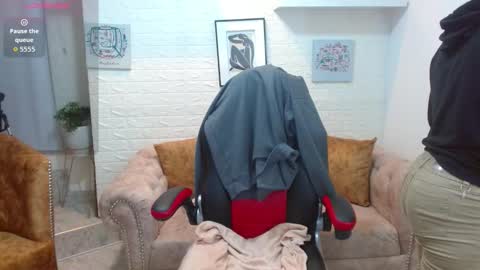 Snapshot of cattalheya chatting on October 13, 12:27 pm Catta online show from October 13, 12:27 pm