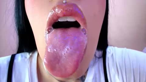 Cattleya online show from March 27, 3:45 am