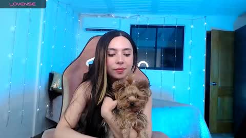 Snapshot of cattleya069 chatting on September 23, 4:48 am Cattleya you can tell me Leya too. online show from September 23, 4:48 am