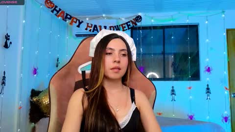 Snapshot of cattleya069 chatting on November 3, 4:36 am Cattleya you can tell me Leya too. online show from November 3, 4:36 am