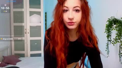 Snapshot of caty_cuddly chatting on February 19, 5:38 am caty_cuddly online show from February 19, 5:38 am