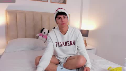 Snapshot of caydensmit chatting on October 29, 4:26 am Cayden online show from October 29, 4:26 am