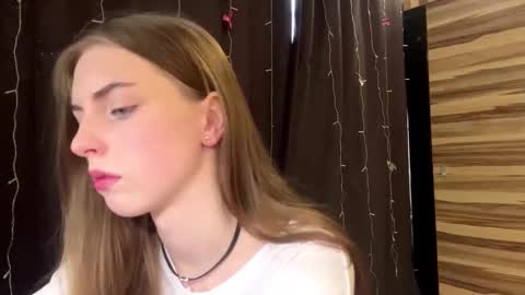 Polly online show from March 5, 7:26 am