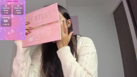 Snapshot of caylin_jordan chatting on February 15, 12:43 pm Cay online show from February 15, 12:43 pm