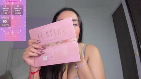 Snapshot of caylin_jordan chatting on February 22, 4:18 am Cay online show from February 22, 4:18 am