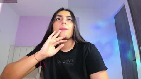 Snapshot of caylin_jordan chatting on September 12, 11:43 am Cay online show from September 12, 11:43 am