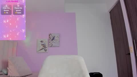 Snapshot of caylin_jordan chatting on November 27, 1:02 pm Cay online show from November 27, 1:02 pm