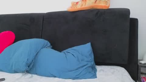 Folow my instagram cuteback7272 and onlyfans cbhotblonde1 online show from October 19, 7:53 am