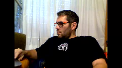 Snapshot of ccddrr2 chatting on May 7, 8:42 am ccddrr2 online show from May 7, 8:42 am