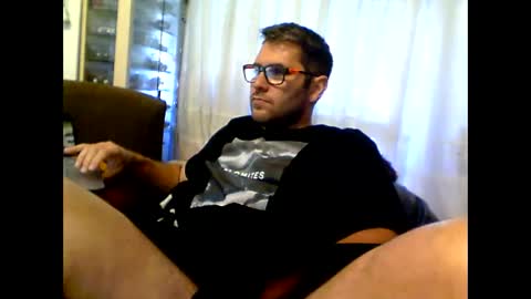Snapshot of ccddrr2 chatting on June 9, 8:59 am ccddrr2 online show from June 9, 8:59 am