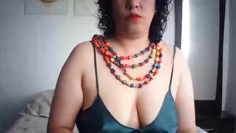 Snapshot of ccharlot chatting on April 15, 4:14 pm ccharlot online show from April 15, 4:14 pm