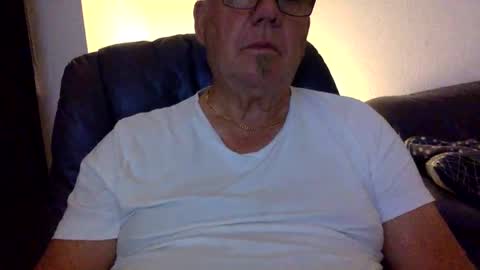 Snapshot of ccpower chatting on February 16, 10:21 pm ccpower online show from February 16, 10:21 pm