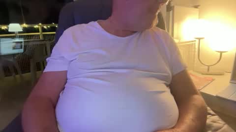 Snapshot of ccpower chatting on November 29, 10:24 pm ccpower online show from November 29, 10:24 pm