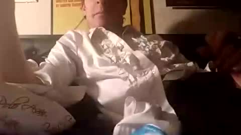 cd952721 online show from November 1, 7:54 am