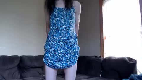 Snapshot of cd_erika chatting on October 3, 12:46 pm Erika Cross online show from October 3, 12:46 pm