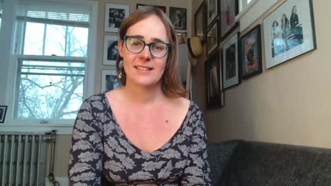 Cecily Saint Claire online show from December 9, 4:15 pm